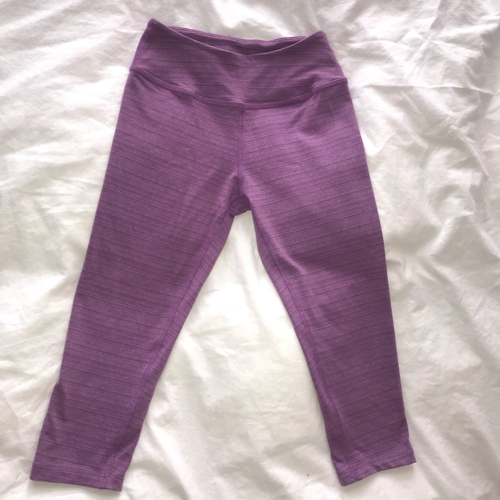 Beyond Yoga Stripe Capri Leggings XS